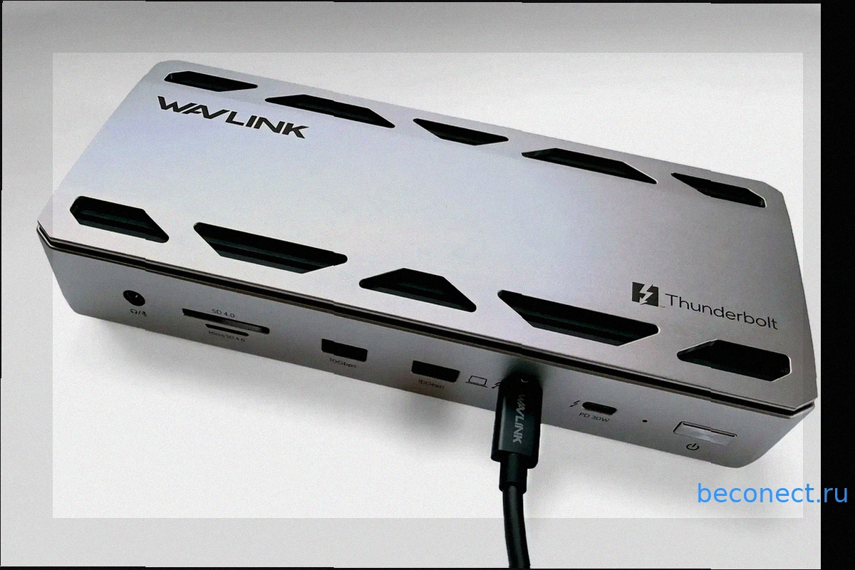 This futuristic 12-in-1 Thunderbolt 5 dock just crashed to its lowest price ever